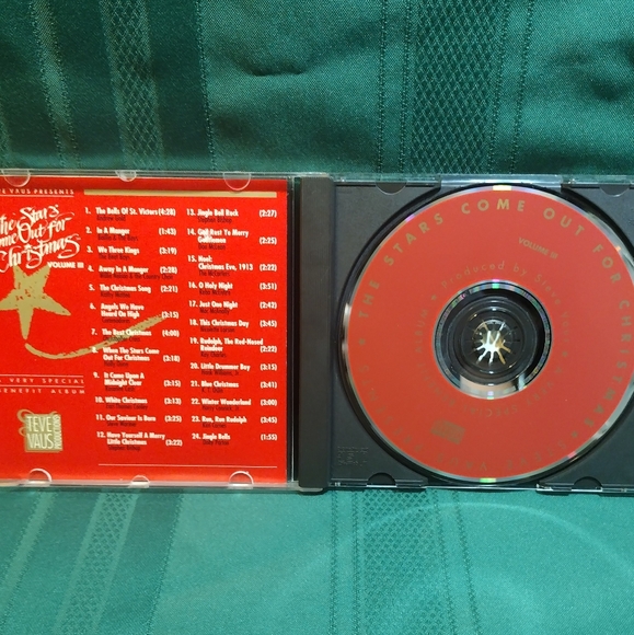 ⭐ BOGO ⭐ The Stars Come Out For Christmas CD - Picture 4 of 4